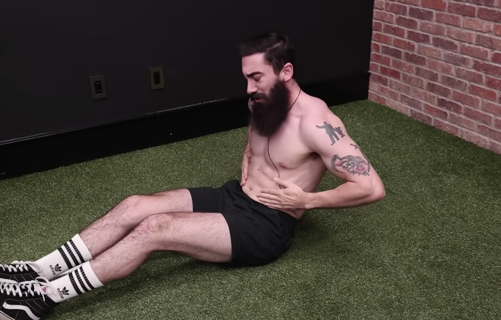 30 Days of the ‘Youngster Monkey’ Workout Shredded This Guy’s Abs