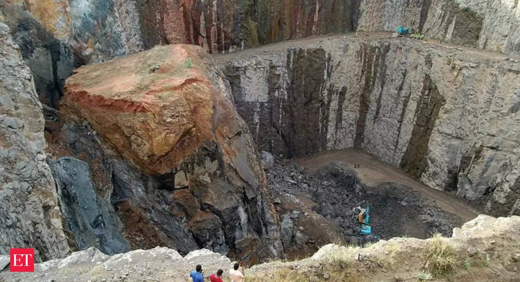 Mizoram stone quarry crumple: 12 feared trapped