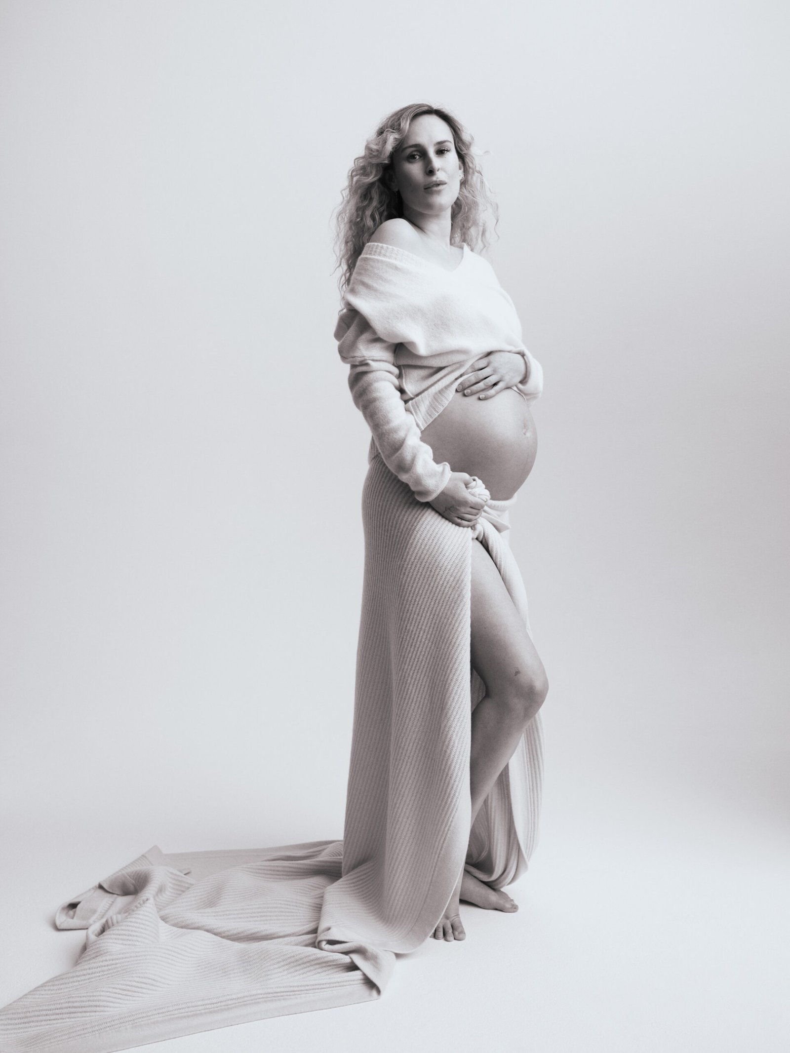 Pregnant Rumer Willis poses nude for Bare Cashmere campaign
