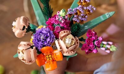 LEGO Flower Objects Are on Sale for Mother’s Day